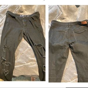 Ripped Demin Black High-Rise Super Skinny Jeans